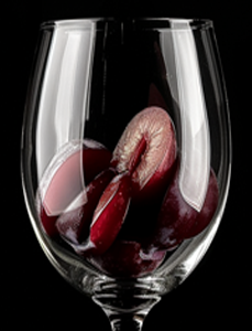 Vallonné Riesling plum wine glass