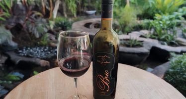 Good Earth Wine Brio